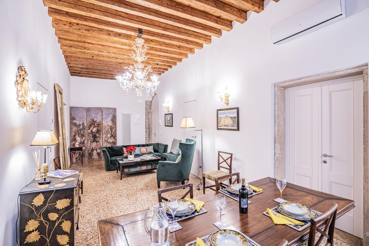 Ca' San Beneto Completely Refurbished In A Fabulously Central Area Venezia Esterno foto