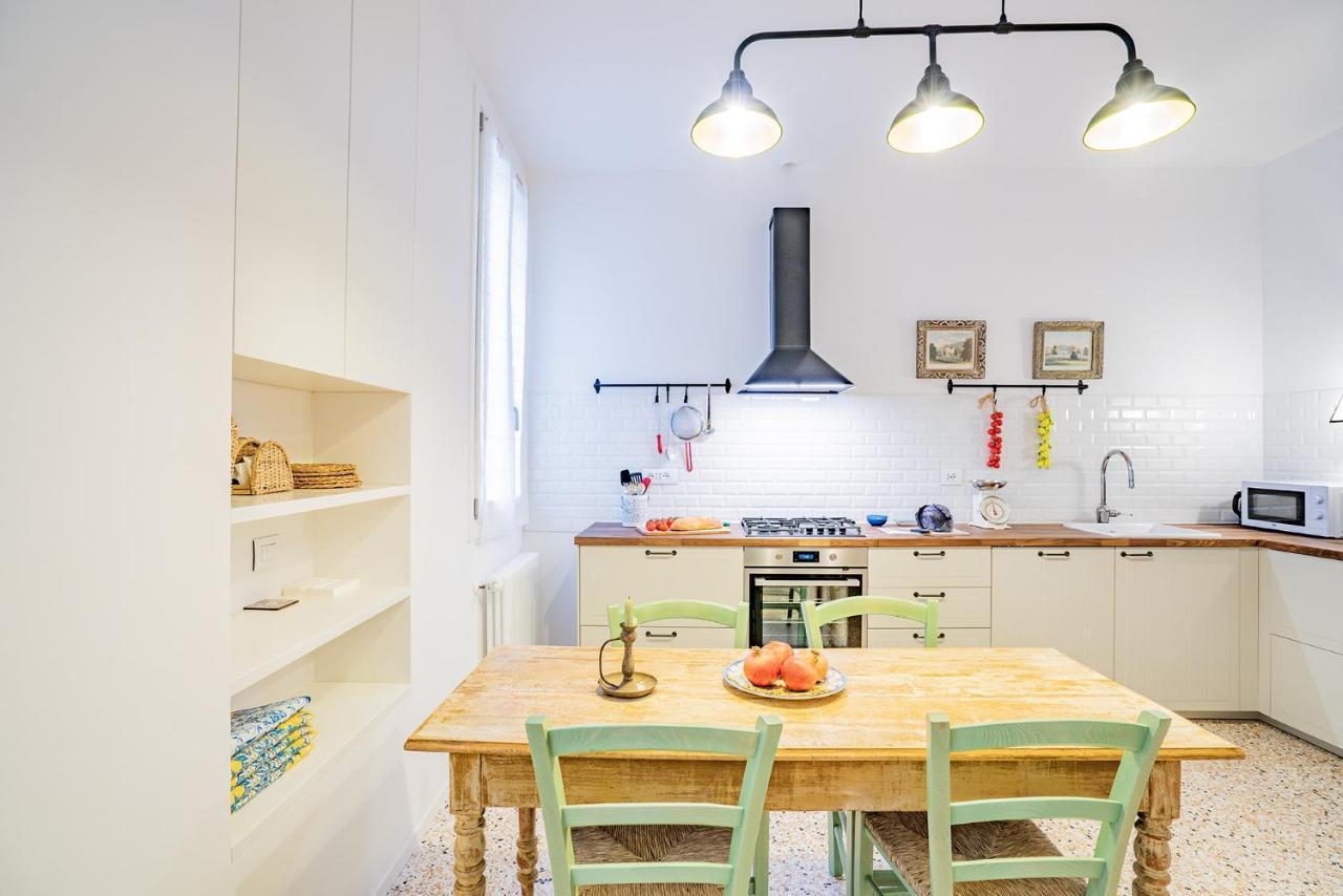 Ca' San Beneto Completely Refurbished In A Fabulously Central Area Venezia Esterno foto