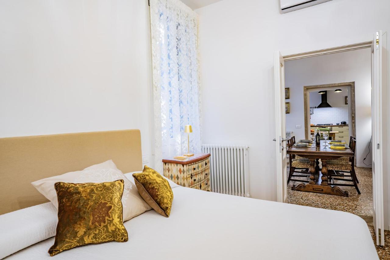 Ca' San Beneto Completely Refurbished In A Fabulously Central Area Venezia Esterno foto