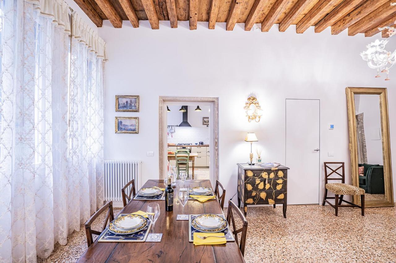 Ca' San Beneto Completely Refurbished In A Fabulously Central Area Venezia Esterno foto