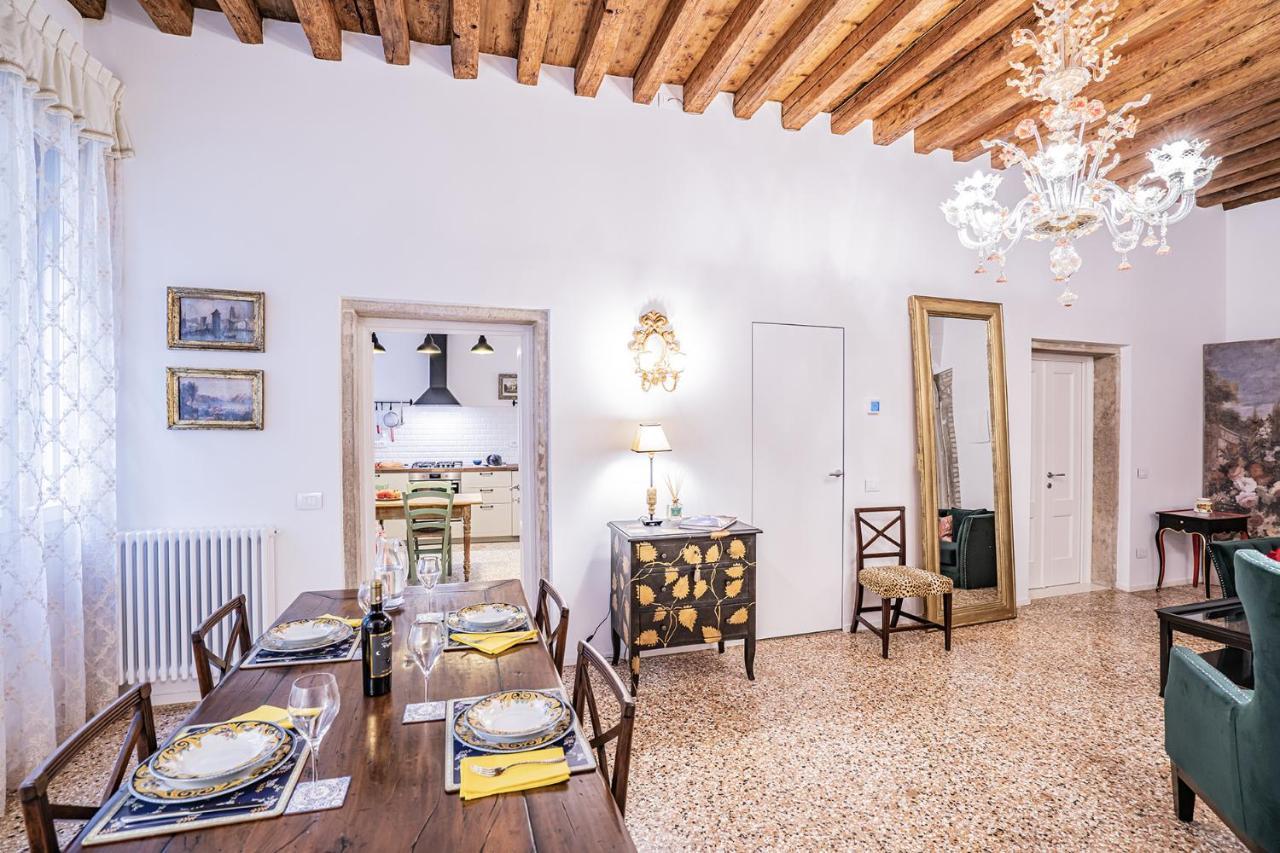 Ca' San Beneto Completely Refurbished In A Fabulously Central Area Venezia Esterno foto