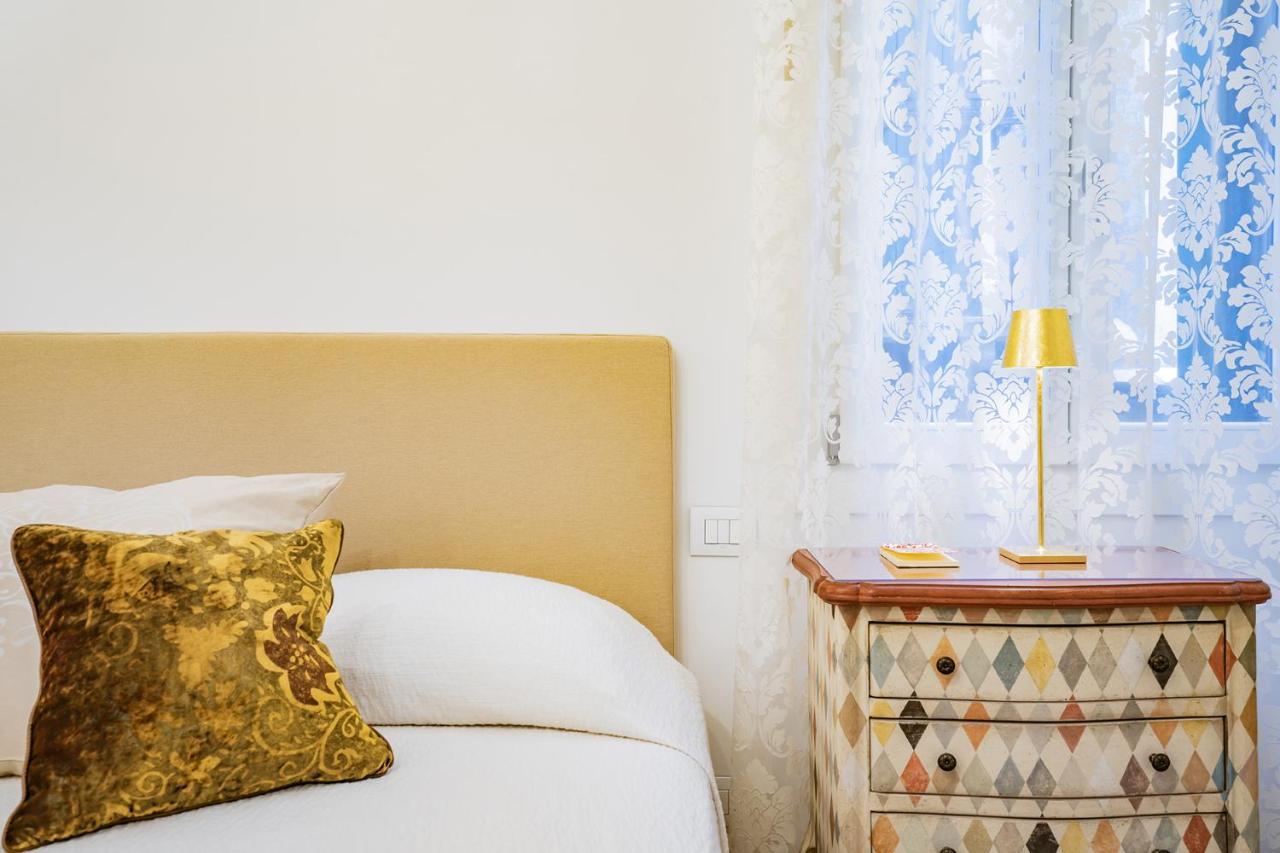 Ca' San Beneto Completely Refurbished In A Fabulously Central Area Venezia Esterno foto